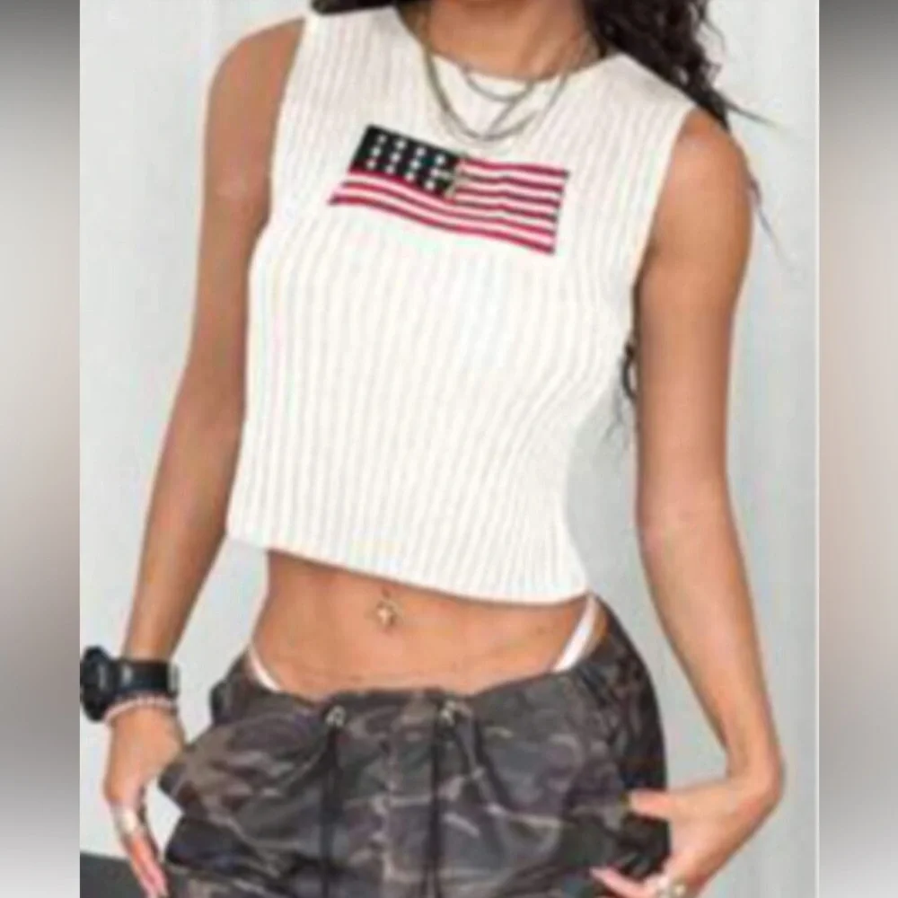 Cream Ribbed Knit Tank with Flag Patch - Picture 4 of 8